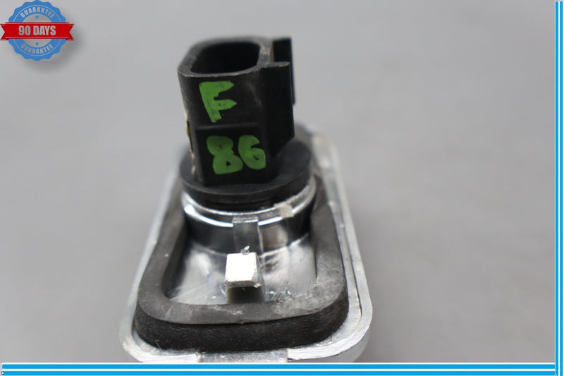 Load image into Gallery viewer, 03-09 HUMMER H2 Rear Center Clearance Marker Lamp Light Lens Oem
