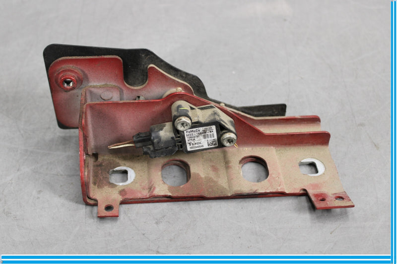 Load image into Gallery viewer, 10-13 Land Rover Range Rover Sport Front Right Side Chassis Bracket Oem
