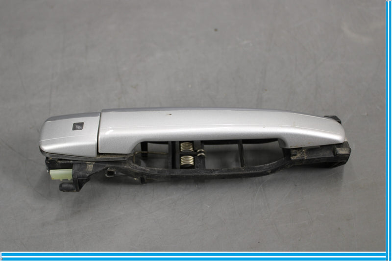 Load image into Gallery viewer, 96-03 Mercedes W210 E320 E430 Front Right Passenger Side Door Handle Silver Oem
