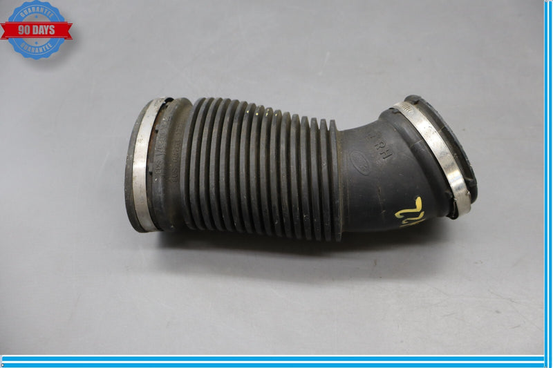 Load image into Gallery viewer, 10-12 Land Rover Range Rover HSE Passenger Side Air Intake Tube 1037120 Oem
