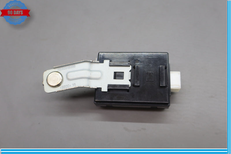 Load image into Gallery viewer, 11-13 Hyundai Equus Smart Keyless Entry Receiver Control Module Unit ECU Oem
