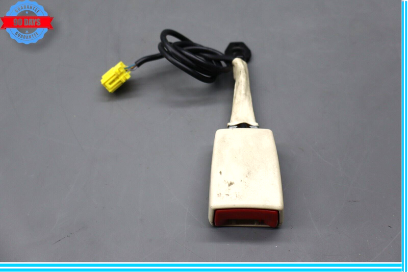 Load image into Gallery viewer, 03-06 Mercedes R230 SL500 SL55 AMG Front Left Driver Side Seat Belt Buckle Oem
