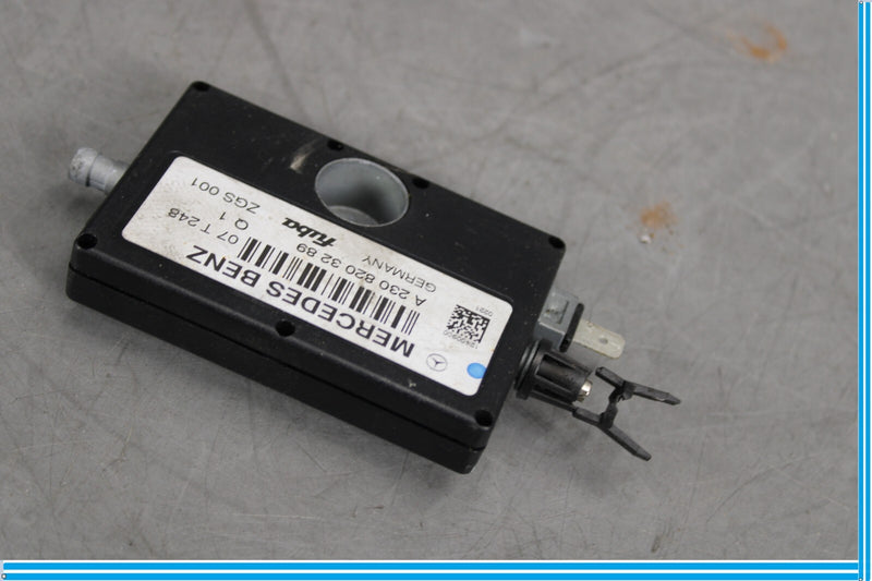 Load image into Gallery viewer, 03-08 Mercedes R230 SL500 Antenna AMP Amplifier Booster Module Unit Oem
