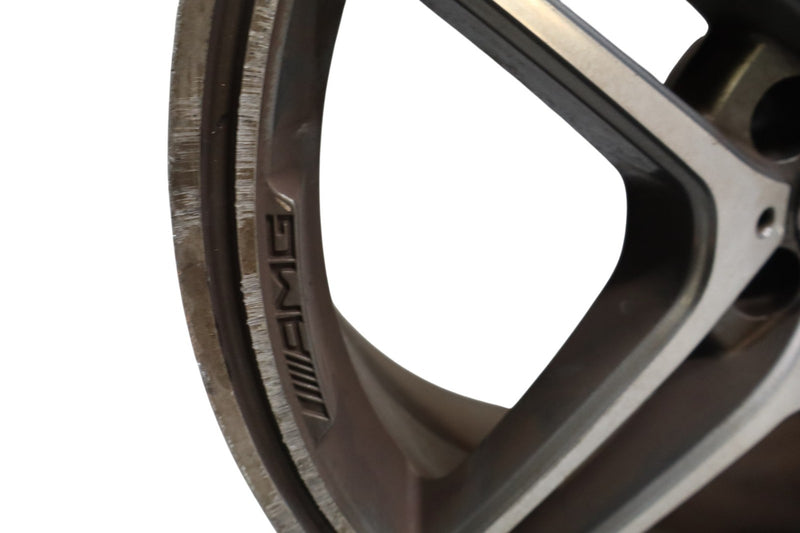 Load image into Gallery viewer, 06-16 Mercedes W212 E350 E550 Rear Axle Wheel Rim Disc 9.5JX19H2 R19 19'' Oem
