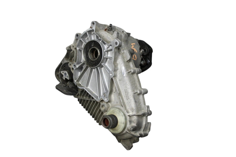 Load image into Gallery viewer, 08-14 BMW X5 X6 Front Diff Differential Transmission Transfer Case Gear Box Oem
