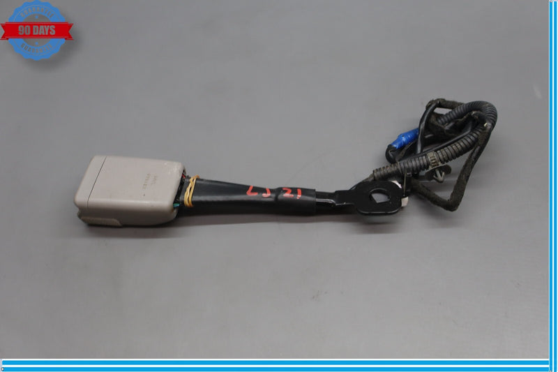 Load image into Gallery viewer, 15-16 Hyundai Genesis Front Left Driver Side Seat Belt Seatbelt Retractor Oem
