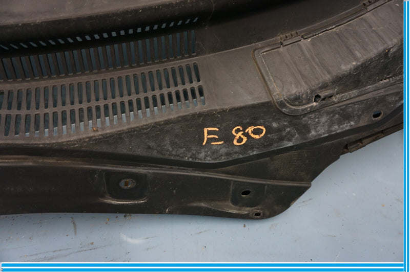 Load image into Gallery viewer, 14-17 Maserati Ghibli Windshield Wiper Cowl Cover Panel Grille Oem
