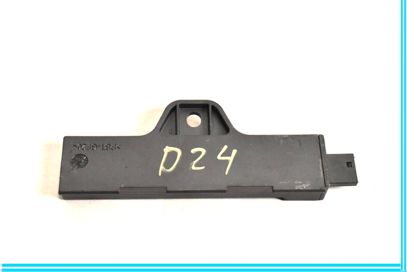 Load image into Gallery viewer, 09-19 BMW F01 F02 F07 F10 750Li 750i Keyless Entry Antenna 65209144260 Oem
