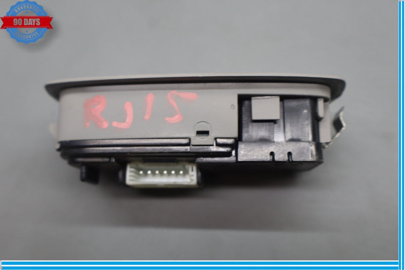 Load image into Gallery viewer, 15-20 Hyundai Genesis G80 Right Passenger Side Reading Dome Light Lamp Oem
