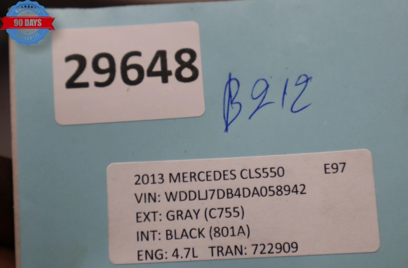 Load image into Gallery viewer, 11-20 Mercedes W218 CLS550 SL550 CL550 Right Side Air Intake Duct Hose Pipe Oem
