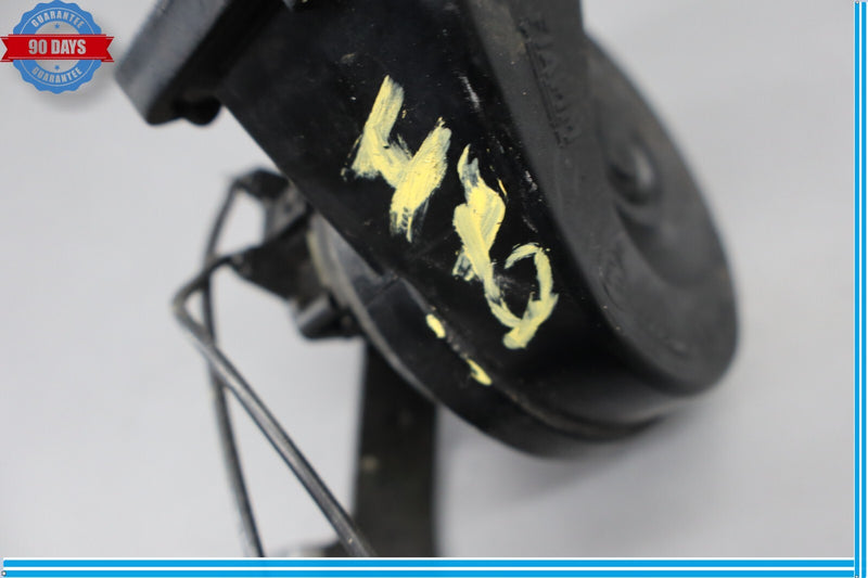 Load image into Gallery viewer, 10-13 Jaguar X351 XJL XJ Left and Right Low and High Tone Signal Horn Set Oem
