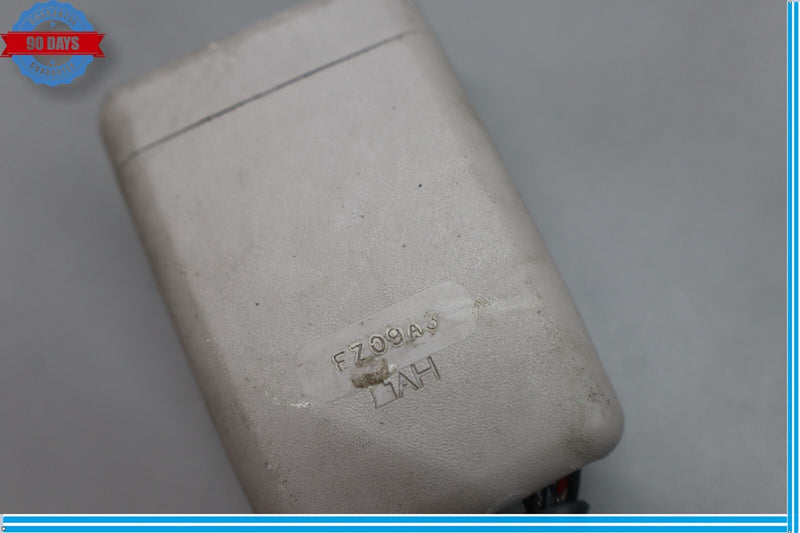 Load image into Gallery viewer, 15-16 Hyundai Genesis Front Right Passenger Seat Belt Seatbelt Retractor Oem
