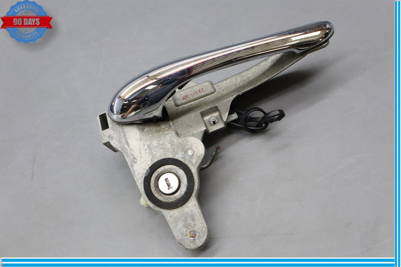 Load image into Gallery viewer, 03-13 Maserati Quattroporte M139 Front Right Side Exterior Door Handle Oem
