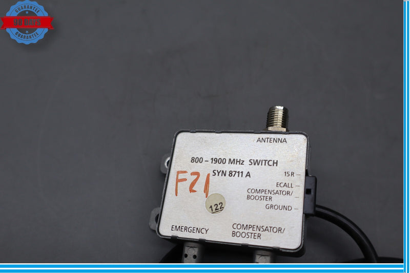 Load image into Gallery viewer, 00-06 Mercedes SL600 SL500 Antenna Booster Splitter SYN8711A Oem
