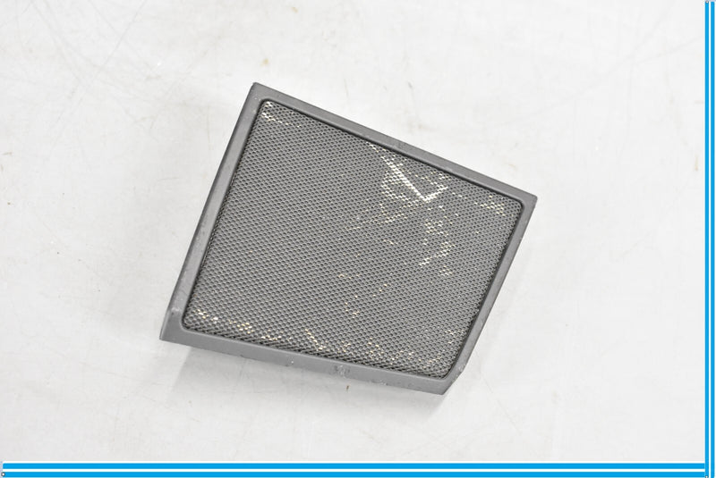 Load image into Gallery viewer, 14-17 Maserati Ghibli Front Left Side Dash Tweeter Speaker Cover Oem
