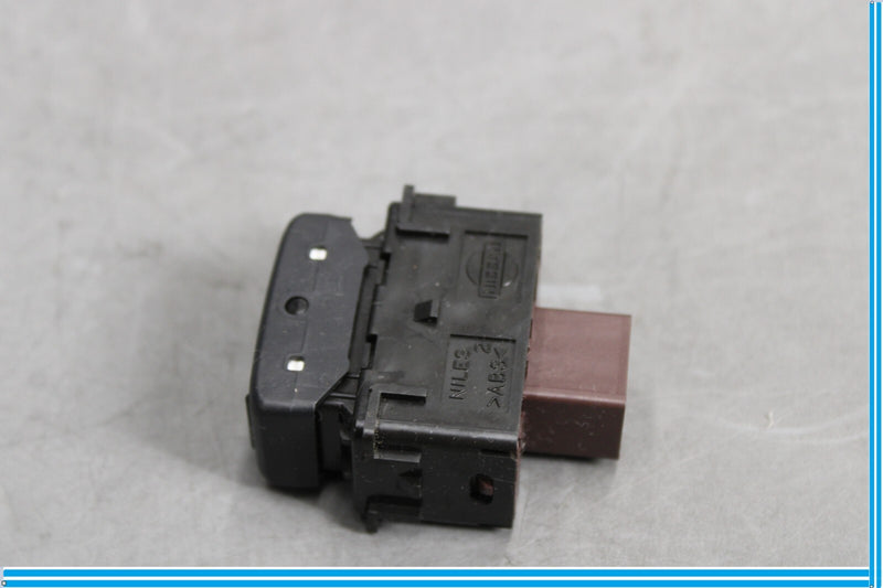 Load image into Gallery viewer, 11-17 Infiniti QX56 QX80 3rd Row Right Passenger Seat Power Folding Switch Oem
