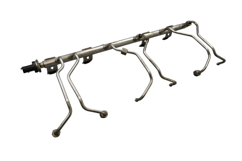 Load image into Gallery viewer, 14-18 BMW X5 F15 High Pressure Fuel Injector Rail 764971001 Oem
