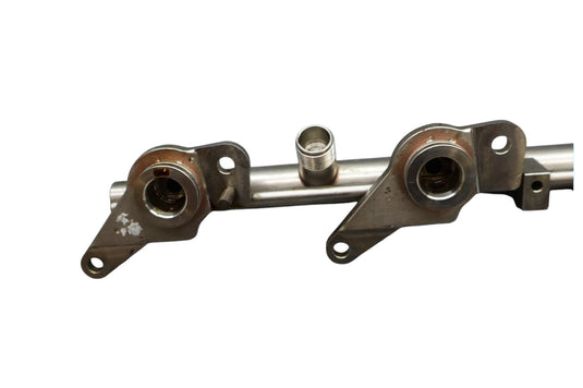 12-18 Mercedes CLS550 CLS400 Left Fuel Injection Rail Line Without Injectors Oem
