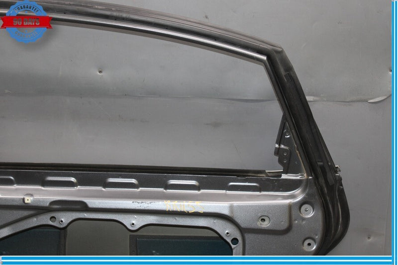 Load image into Gallery viewer, 15-16 Hyundai Genesis Rear Right Passenger Side Exterior Door Shell Panel Oem
