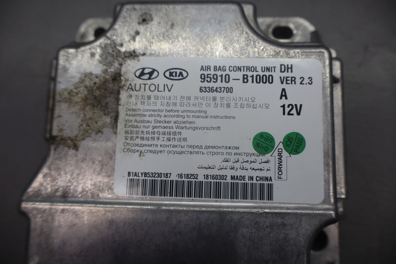 Load image into Gallery viewer, 15-17 Hyundai Genesis G80 Restraint Control Module Unit 95910B1000 Oem
