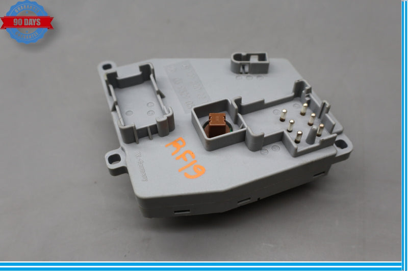 Load image into Gallery viewer, 90-02 Mercedes SL320 SL500 R129 Front Right Seat Control Switch Module Oem
