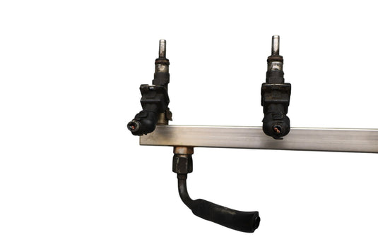 03-19 Maserati Quattroporte M139 Right Side Fuel Injector Rail With Injector Oem