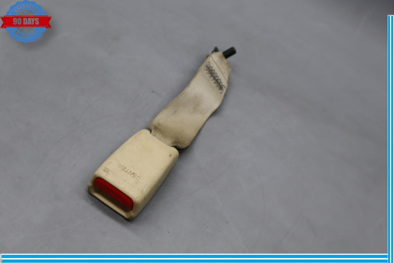 Load image into Gallery viewer, 07-12 Lexus XF40 LS460 LS460L Rear Center Seatbelt Seat Belt Buckle Oem
