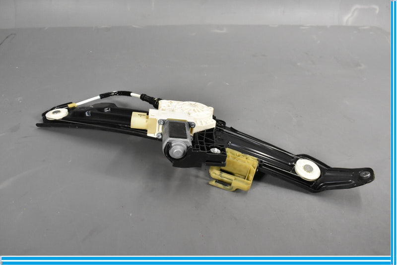 Load image into Gallery viewer, 11-16 BMW 528i 535i 550i Rear Right Passenger Side Window Regulator Motor Oem
