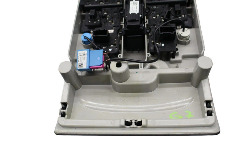 Load image into Gallery viewer, 12-18 Audi A6 A7 Quattro Front Overhead Console Reading Dome Light Lamp OEM
