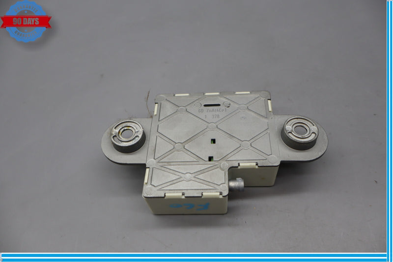 Load image into Gallery viewer, 07-13 BMW X5 E70 Rear Antenna Backup Control Module Unit 6935024 Oem

