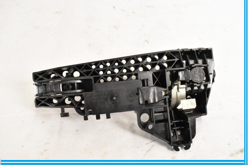 Load image into Gallery viewer, 2009-2016 Audi A5 Front Door Exterior Handle Passenger Side 09-16 A4 OEM
