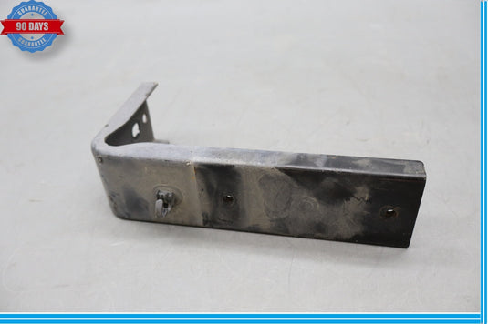 11-13 Infiniti QX56 Front Left or Right Lower Bumper Cover Retainer Oem