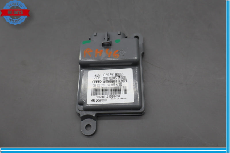Load image into Gallery viewer, 11-14 Volkswagen VW Touareg Front Right Seat Occupant Detection Module Oem

