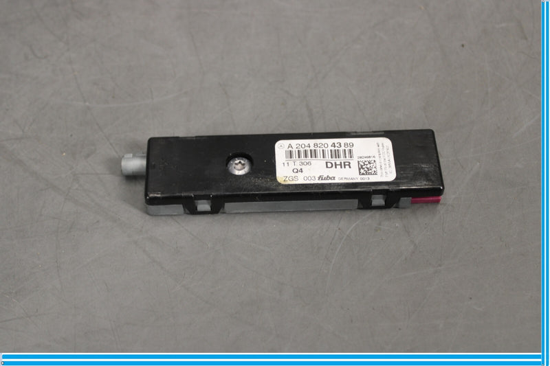 Load image into Gallery viewer, 10-14 Mercedes W207 E350 E550 Radio Antenna Amp Amplifier Module Unit Oem
