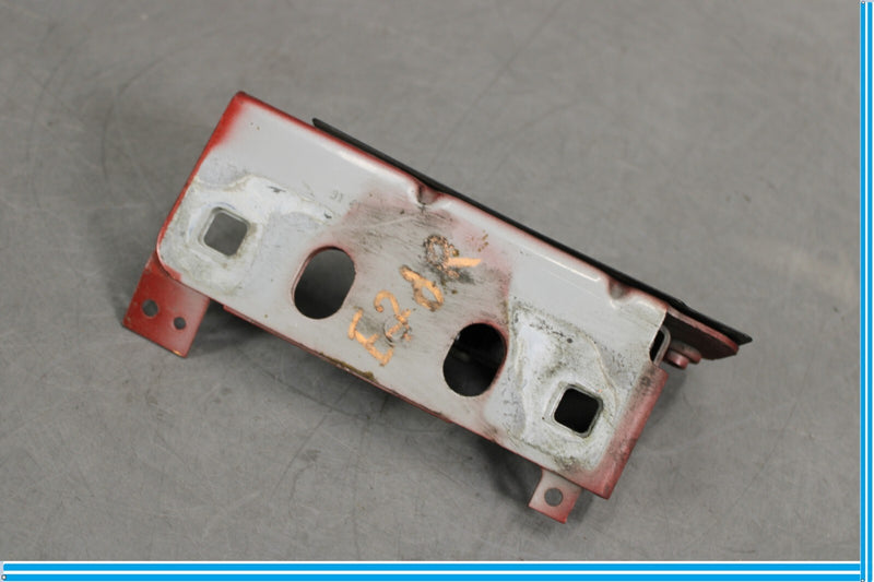 Load image into Gallery viewer, 10-13 Land Rover Range Rover Sport Front Right Side Chassis Bracket Oem
