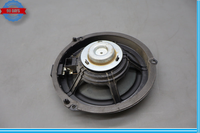 Load image into Gallery viewer, 10-12 Jaguar XJ XJL X351 Rear Right or Left Door Bass Audio Speaker Oem
