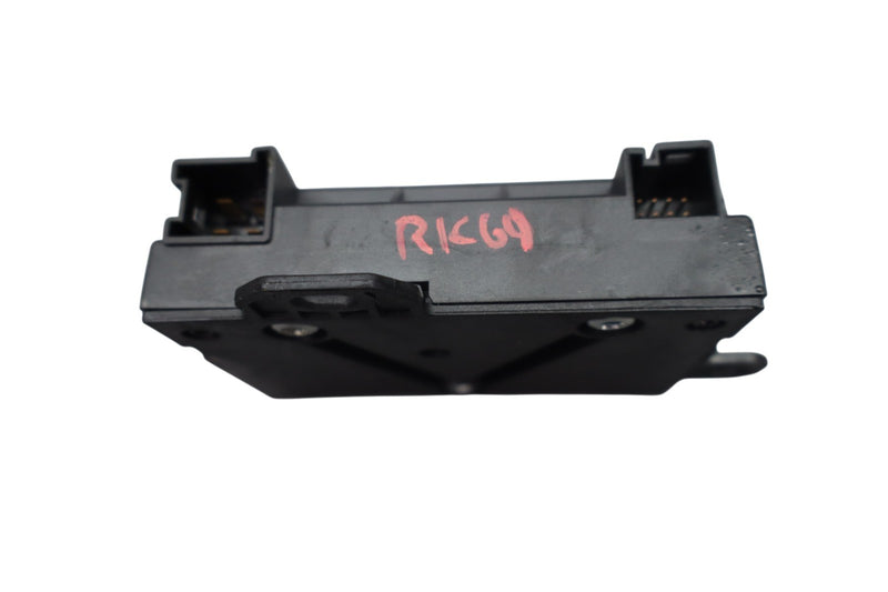 Load image into Gallery viewer, 06-14 Mercedes W212 E350 C350 Fuel Pump Control Module Unit 2129000306 Oem
