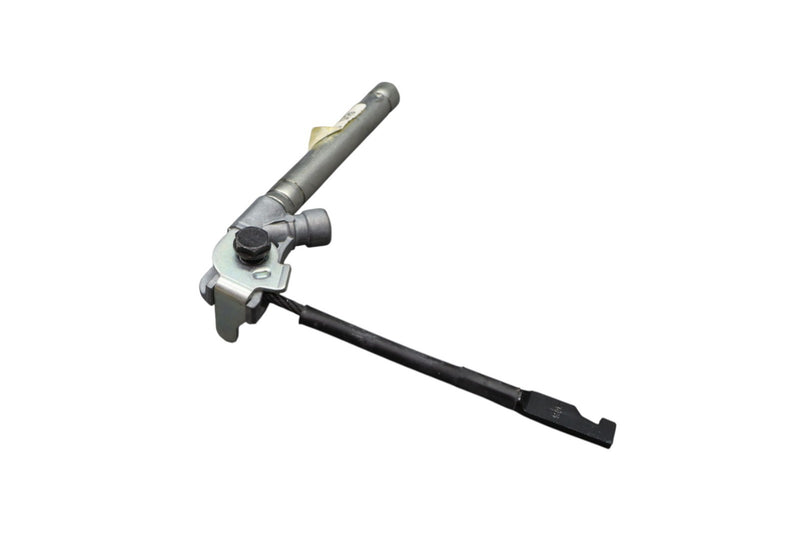 Load image into Gallery viewer, 14-20 Maserati Maserati M157 Front Right Side Seat Belt Buckle Pretensioner Oem
