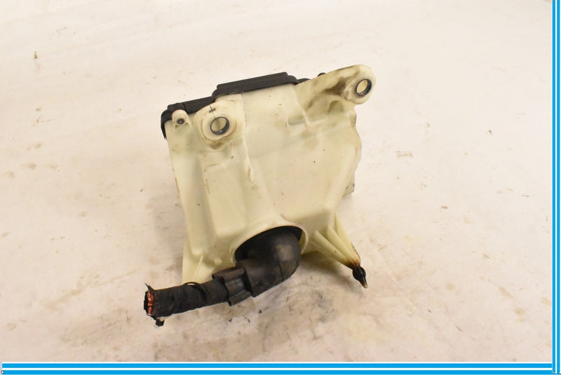 Load image into Gallery viewer, ENGINE BAY RELAY FUSE BOX ASSEMBLY OEM 2015-2020 C300 C400 C450 C43 W205

