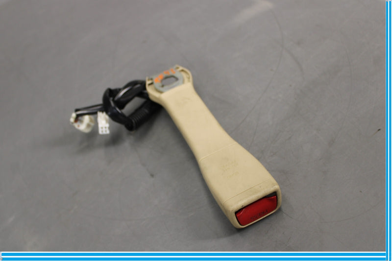 Load image into Gallery viewer, 07-12 Lexus LS460 Front Right Passenger Side Seat Belt Buckle Black Oem
