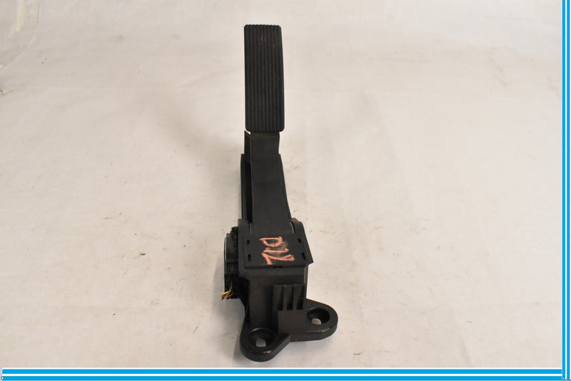 Load image into Gallery viewer, 06-12 Mercedes X164 ML450 GL450 Gas Throttle Pedal Accelerator 1643000004 OEM

