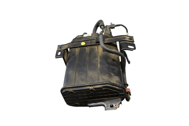 Load image into Gallery viewer, 15-17 Hyundai Genesis G80 Fuel Vapor Charcoal Canister Assembly 31420B1500 Oem
