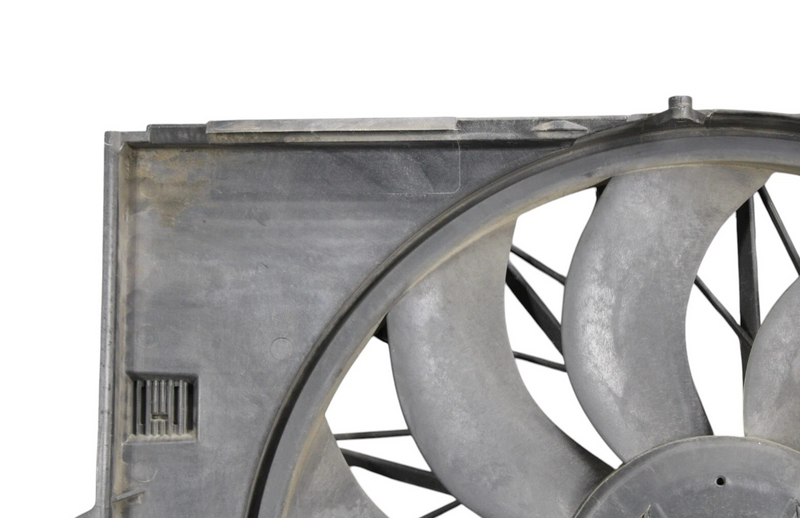 Load image into Gallery viewer, 04-05 BMW 645Ci E64 Engine Motor Radiator Condenser Cooling Fan Assembly Oem
