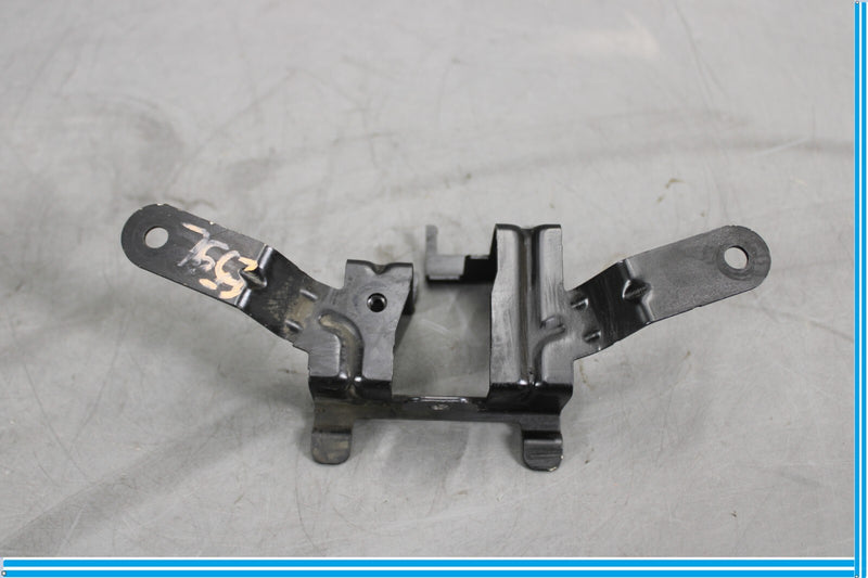 Load image into Gallery viewer, 11-17 Audi A8 A8 Quattro Left High &amp; Low Note Tone Pitch Horn Mount Bracket Oem
