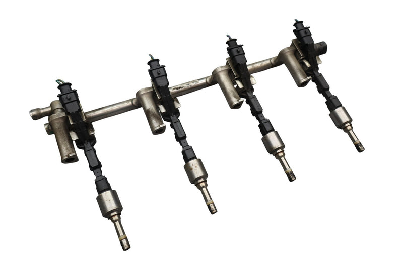Load image into Gallery viewer, 10-14 Land Rover Range Rover Sport Right Side Fuel Injection Rail Line Oem
