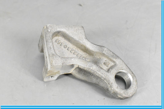 02-08 W211 E55 CL55 SL55 S55 AMG Suspension Eye Bracket 1122230541 Oem