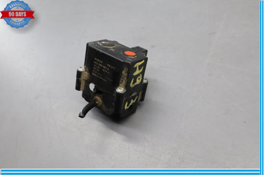 10-13 BMW  535i GT xDrive Air Suspension Air Transfer Relief Valve Block Oem