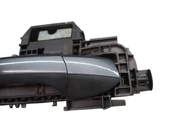 Load image into Gallery viewer, 06-16 Mercedes  W212 E350 E550 Front Right Side Exterior Door Handle Oem
