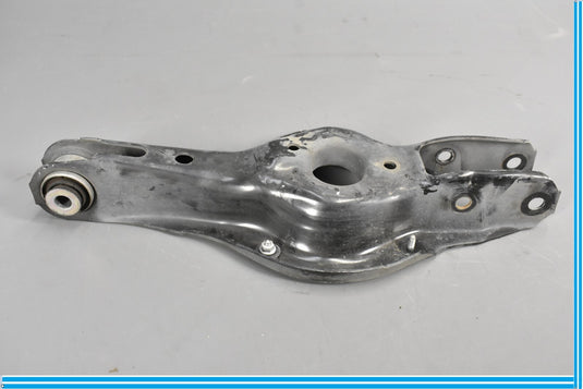 12-18 BMW 320i 328i 428i Rear Passenger Side Lower Spring Mount Control Arm Oem