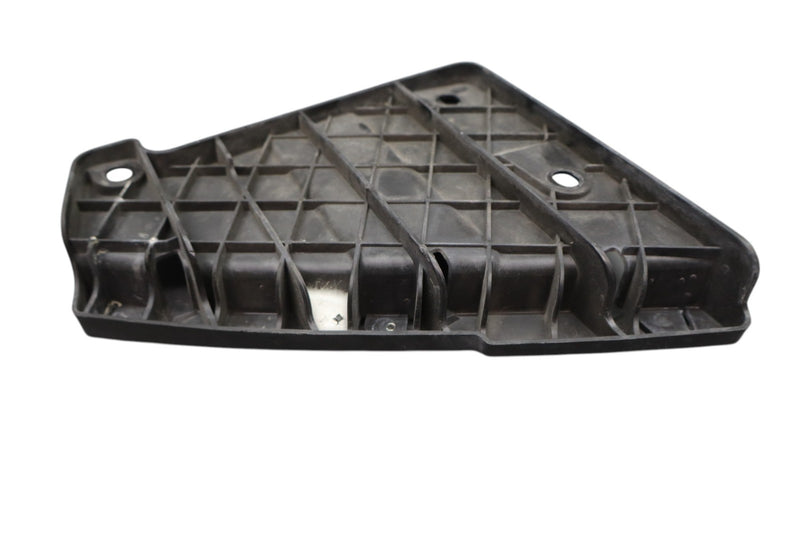 Load image into Gallery viewer, 14-19 Maserati Ghibli M157 Front Right Side Headlight Support Mount Bracket Oem
